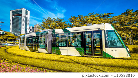 台灣高雄輕軌/高雄地鐵輕軌 110558810