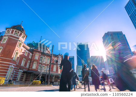 日本東京城市景觀從東京站丸之內北口看東京站紅磚車站大樓...一線希望...=2020年1月14日 日本東京城市景觀從東京站丸之內北口看東京站紅磚車站大樓...一線希望...=2020年1月14日 110560224