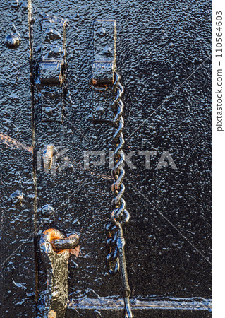 Detail of lock with chain Detail of lock with chain 110564603