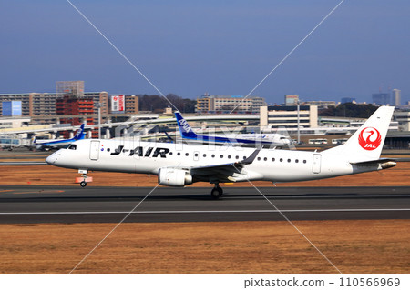 Osaka International Airport JAL Airplane Takeoff Ready Sky Park Osaka International Airport JAL Airplane Takeoff Ready Sky Park 110566969