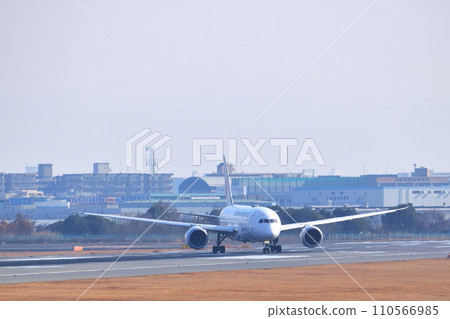 Osaka International Airport JAL Airplane Takeoff Ready Sky Park Osaka International Airport JAL Airplane Takeoff Ready Sky Park 110566985