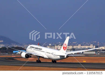 Osaka International Airport JAL Airplane Takeoff Ready Sky Park Osaka International Airport JAL Airplane Takeoff Ready Sky Park 110567015
