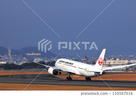 Osaka International Airport JAL Airplane Takeoff Ready Sky Park Osaka International Airport JAL Airplane Takeoff Ready Sky Park 110567016