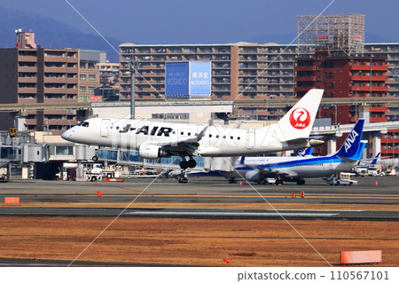 Osaka International Airport JAL Airplane Landing Ready Sky Park Osaka International Airport JAL Airplane Landing Ready Sky Park 110567101