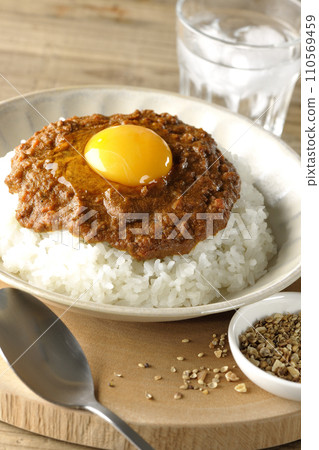 蛋黃基瑪咖哩 蛋黃基瑪咖哩 110569459