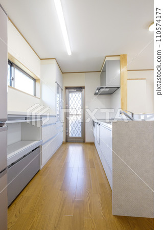 西式廚房/客廳 西式廚房/客廳 110574177