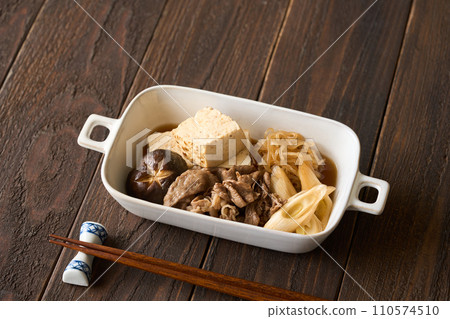 肉和豆腐 110574510