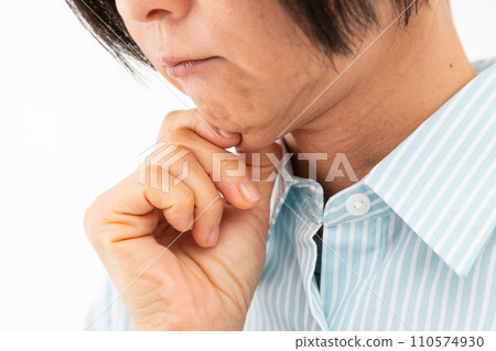 Middle-aged women who care about their face line Middle-aged women who care about their face line 110574930