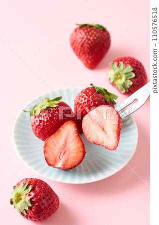 Strawberries cut in half Strawberries cut in half 110576518