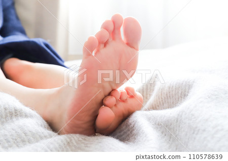 Women's feet foot care image 110578639