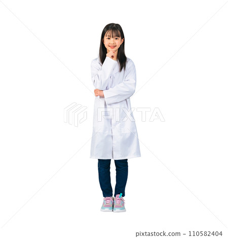 A girl wearing a thinking white coat - Hand-cut transparent background photo PNG A girl wearing a thinking white coat - Hand-cut transparent background photo PNG 110582404