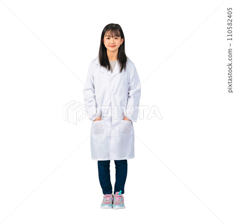 Girl in a white coat - Hand-cut transparent background photo PNG 110582405