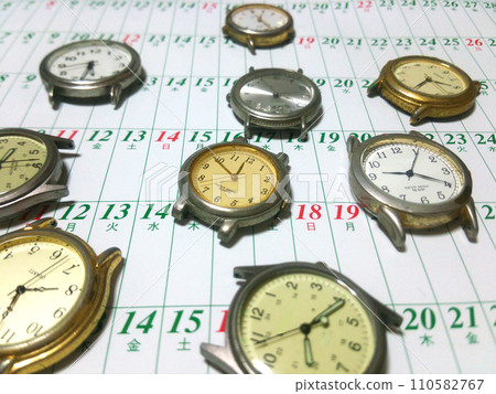 日曆和大量的時間 日曆和大量的時間 110582767