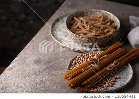 Gluten free pasta, chickpeas and lentils 110584431