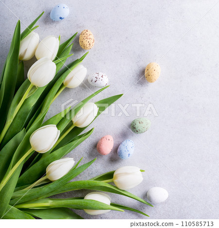Beautiful white tulips 110585713