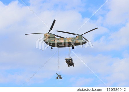 直升機運輸車輛與迫擊砲－奪島演習訓練 110586942