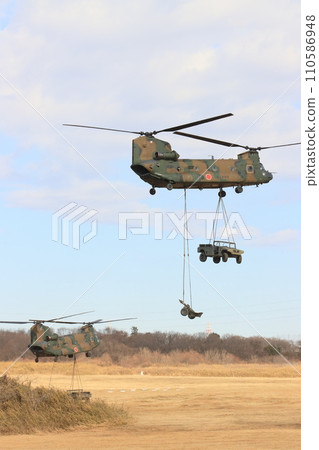 直升機運輸車輛與迫擊砲－奪島演習訓練 110586948