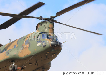 大型運輸直升機CH-47J陸上自衛隊演習 大型運輸直升機CH-47J陸上自衛隊演習 110588110