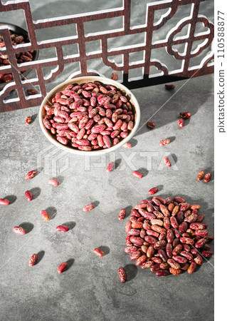 red bean in bowl 110588877