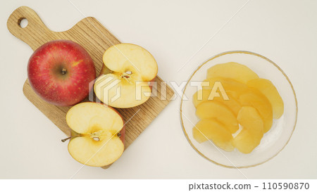 Apple compote image Apple compote image 110590870