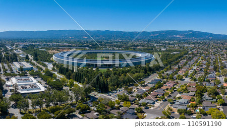 Aerial view of the main Apple office building - a space ship in California, USA. Aerial view of the main Apple office building - a space ship in California, USA. 110591190