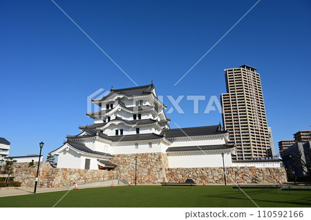 尼崎城跡公園內重建的天守閣 尼崎城跡公園內重建的天守閣 110592166