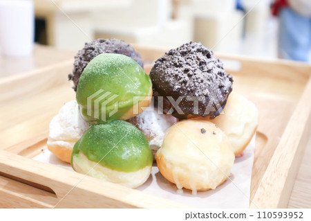 donut or doughnut , chocolate donut and green tea donut 110593952