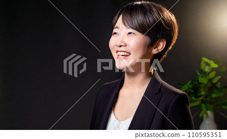 Young business woman with a smile Young business woman with a smile 110595351