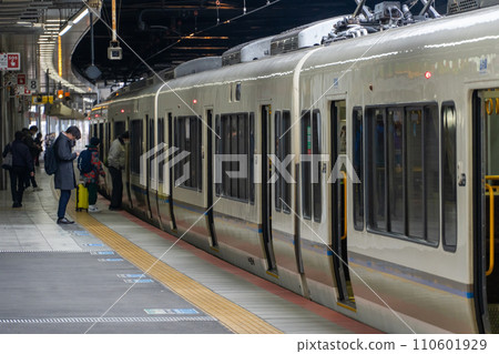 Image of stopped train Image of stopped train 110601929