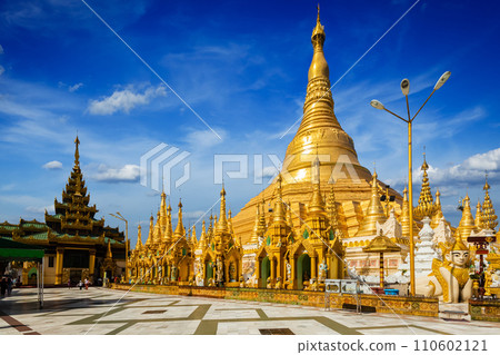 Shwedagon pagoda in Yangon, Myanmar Shwedagon pagoda in Yangon, Myanmar 110602121