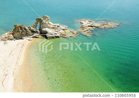 Horaiiwa Rock [Wakayama City, Wakayama Prefecture] 110605958