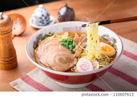 熱醬油拉麵 110607613