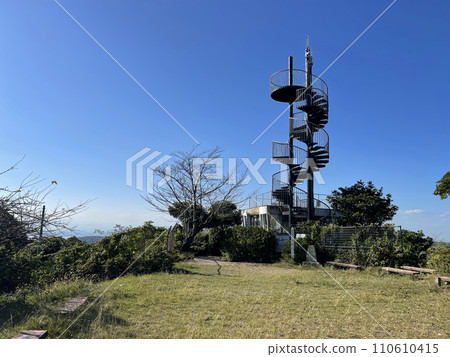 Otusuyama mountain peak 110610415