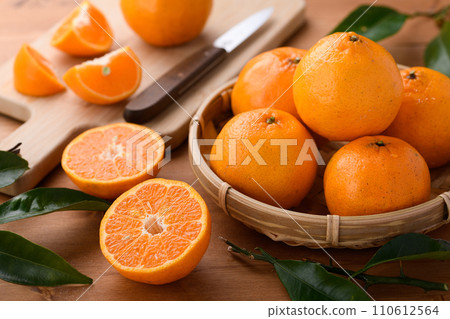 椪柑有一點損傷 椪柑有一點損傷 110612564