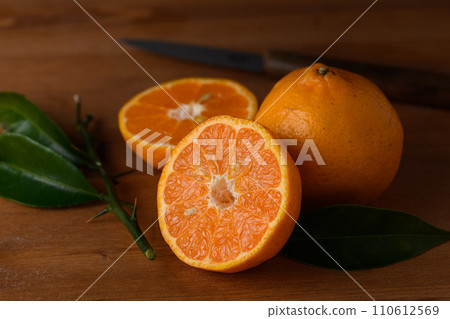 Ponkan orange with a little damage 110612569