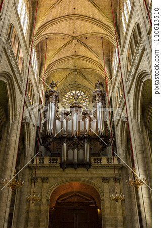 interior of the cathedral of Sainte-Marie in Auch, Gers department, Occitanie, France interior of the cathedral of Sainte-Marie in Auch, Gers department, Occitanie, France 110613510