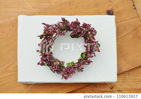 藤葉乾花的小花環和畫布 110613927