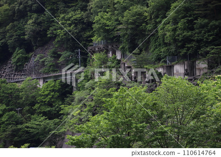 長島水壩周圍的城市景觀 110614764