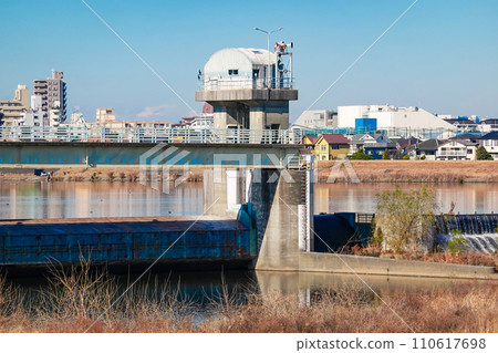 在多摩川上建造的 Nikaryo 上河原水壩 110617698