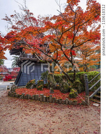Zuishishan Eigenji Temple bell tower in late autumn Zuishishan Eigenji Temple bell tower in late autumn 110618312