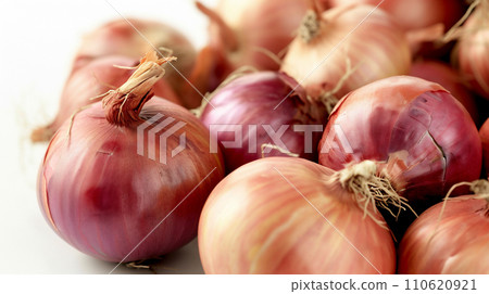 onions and copy space 110620921