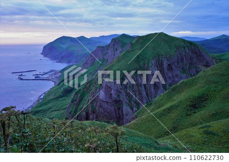 Momoiwa and the west coast from the Momoiwa Observation Deck on Rebun Island Momoiwa and the west coast from the Momoiwa Observation Deck on Rebun Island 110622730