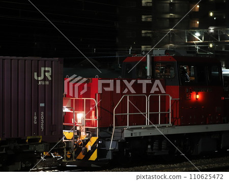 夜間運轉的機車 南松本貨運站 110625472