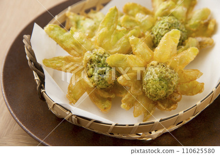 Fukinoenna 110625580