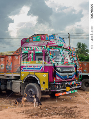 India_Scenery of colorfully decorated trucks 110626009
