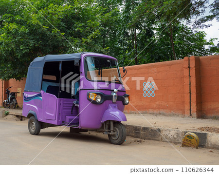 Landscape with India_Tutuk 110626344
