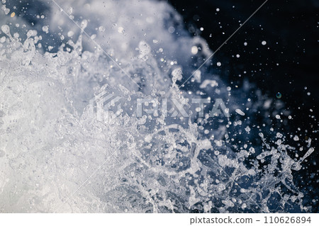 The beauty of water droplets The beauty of water droplets 110626894