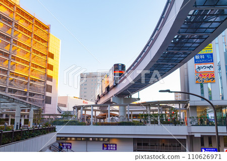 Tachikawa Station and Tama Monorail Tachikawa Station and Tama Monorail 110626971
