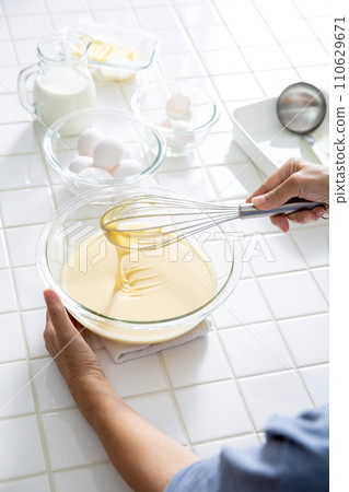 煎餅製作,廚房,烹飪,煎餅 煎餅製作,廚房,烹飪,煎餅 110629671