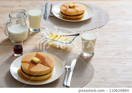 Hotcakes, pancakes, homemade snacks Hotcakes, pancakes, homemade snacks 110629864